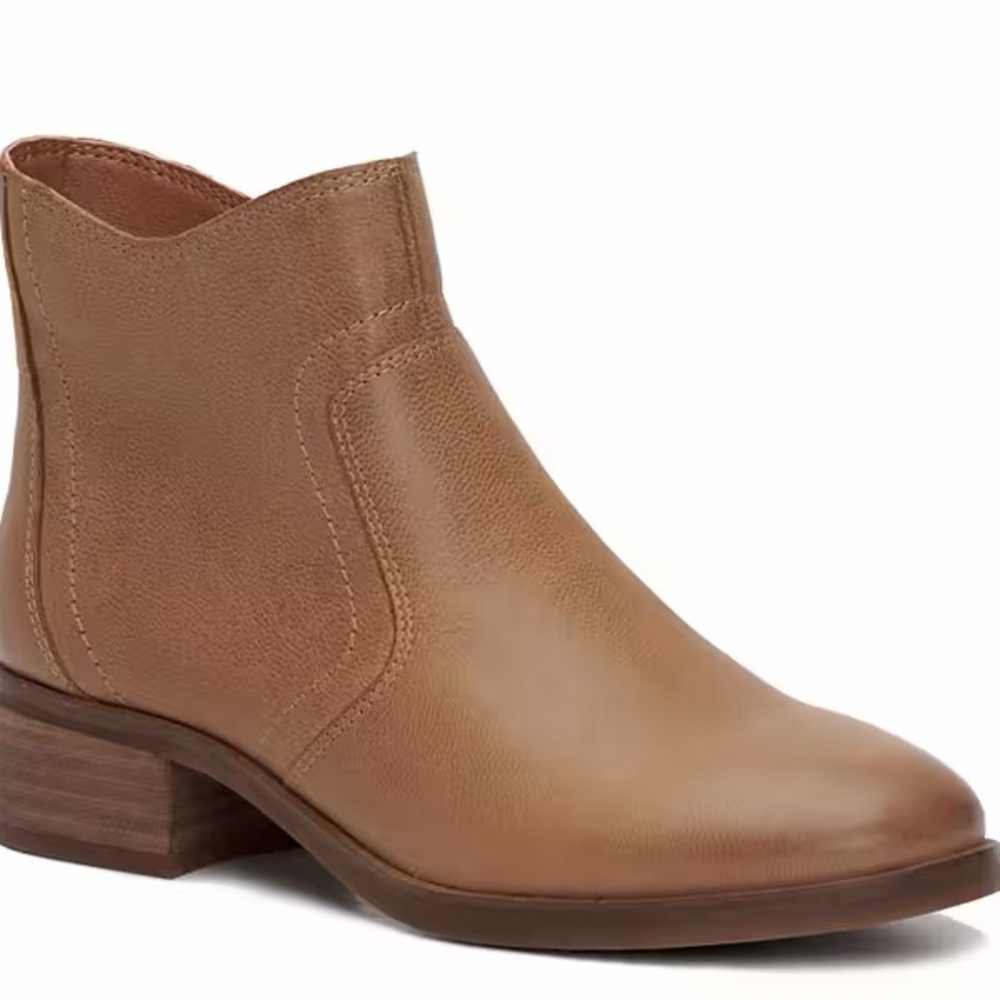 NWB Women’s Lucky Brand Pedera Boot Brown Size 8M